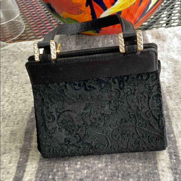 Small to Mini evening bag Gorgeous 1 HOUR SALE! - Picture 1 of 7